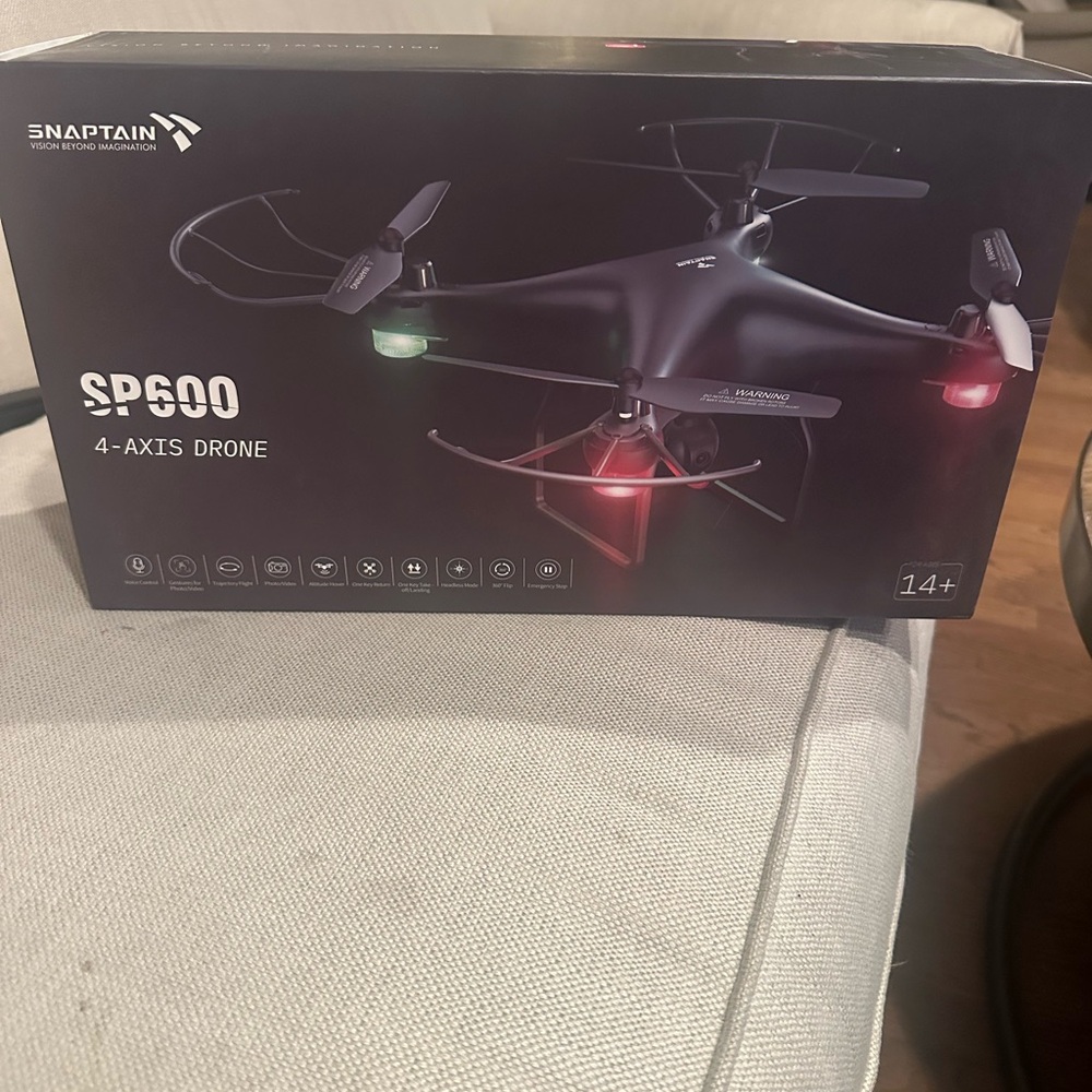 Snaptain SP600 4-Axis Drone
